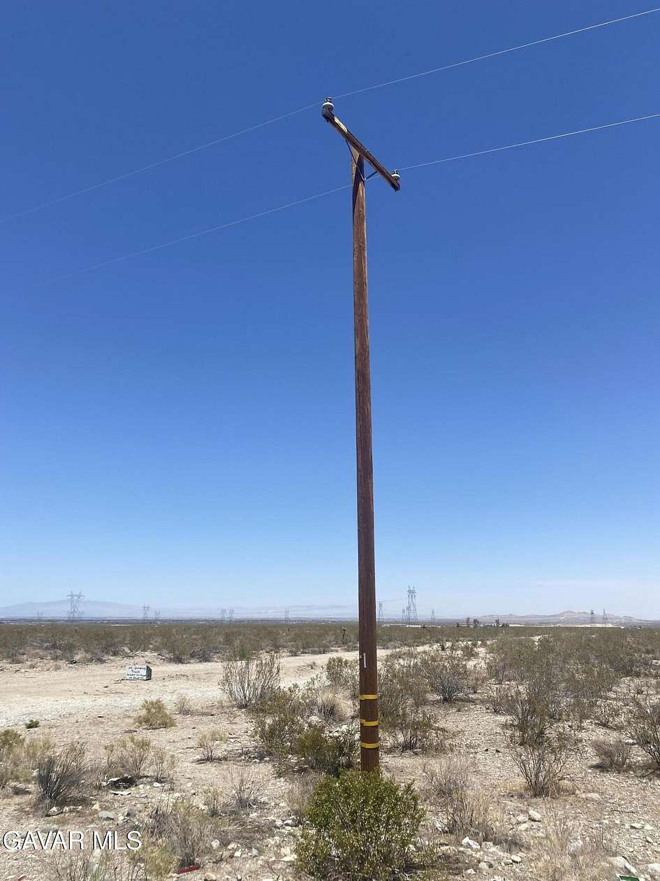 19.9 Acres of Land for Sale in Palmdale, California