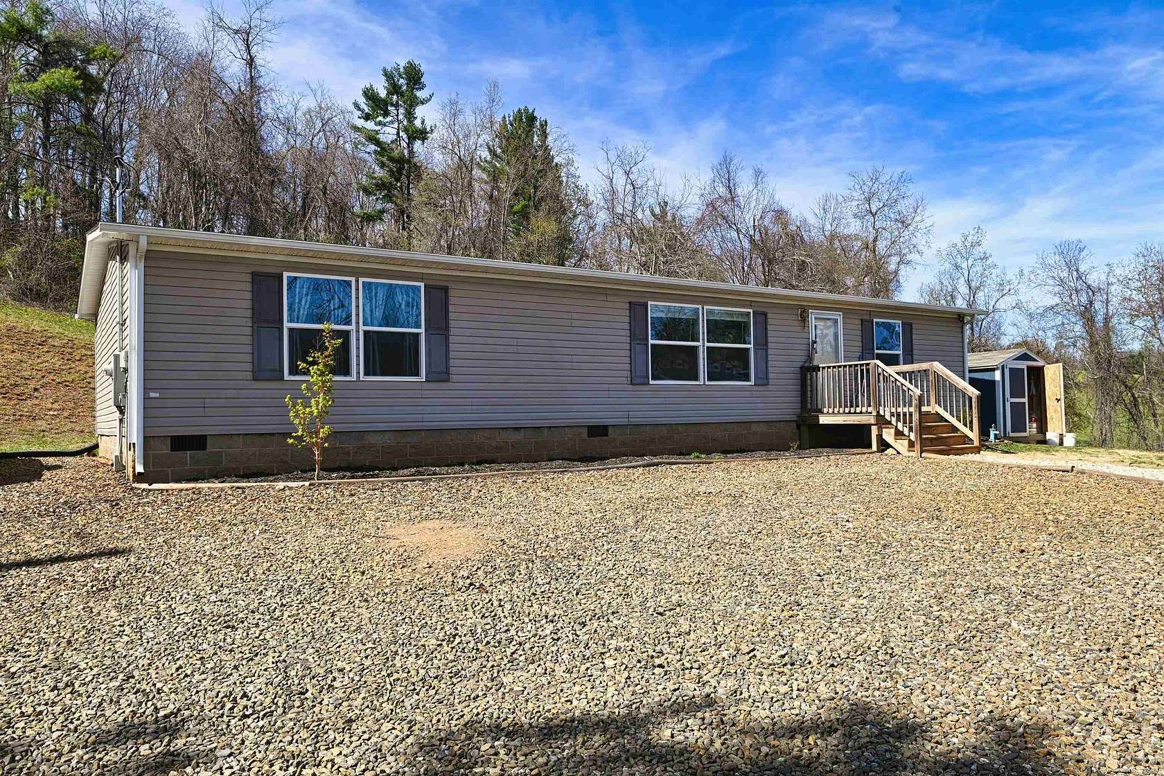 3.59 Acres of Land with Home for Sale in Floyd, Virginia