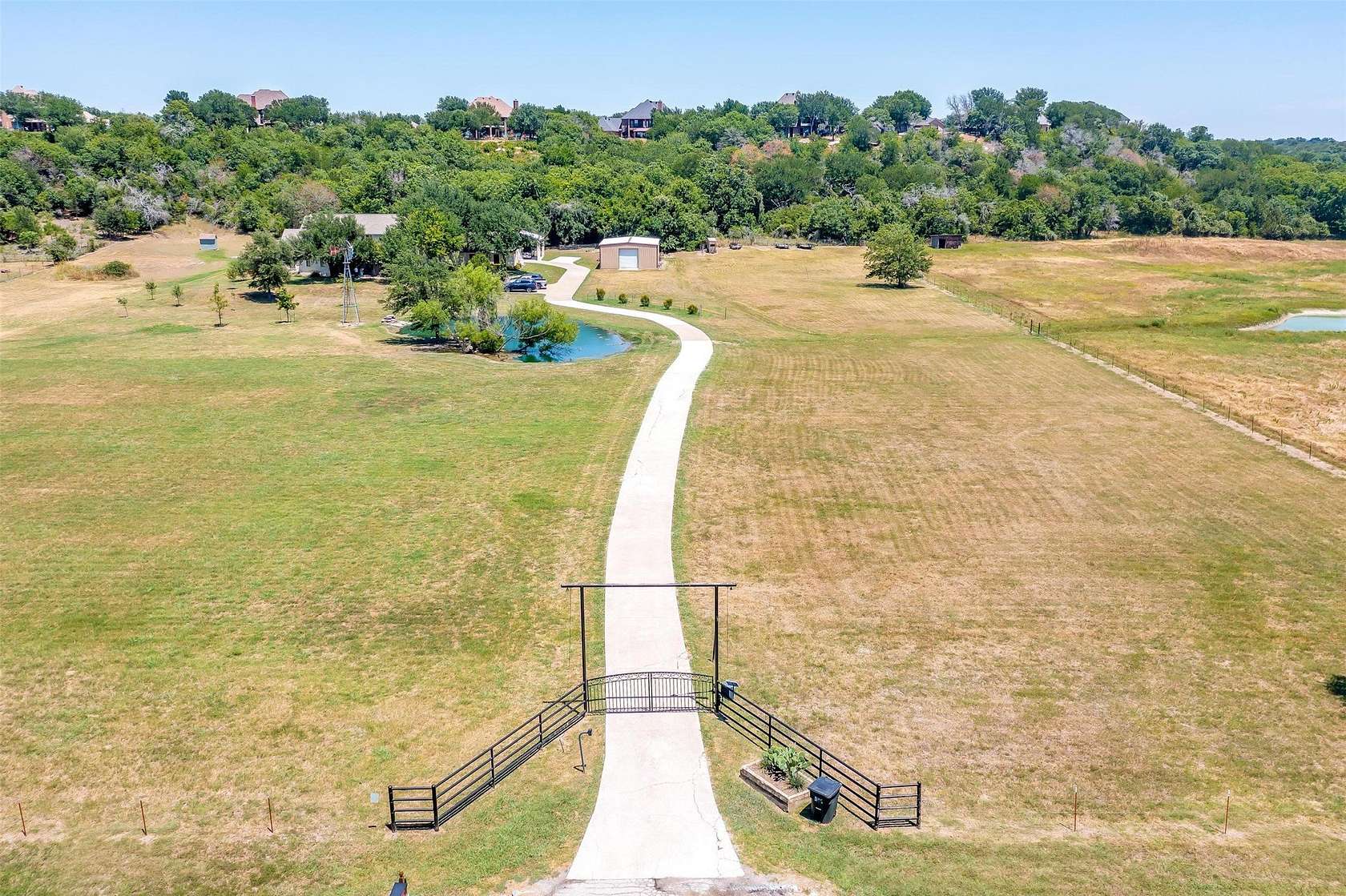 10 Acres of Land with Home for Sale in Aledo, Texas