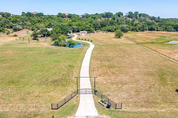 10 Acres of Land with Home for Sale in Aledo, Texas