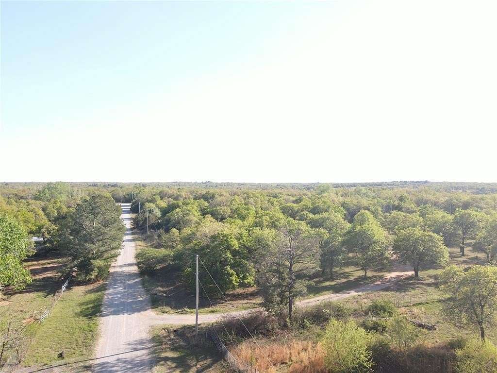 5 Acres of Land for Sale in McLoud, Oklahoma