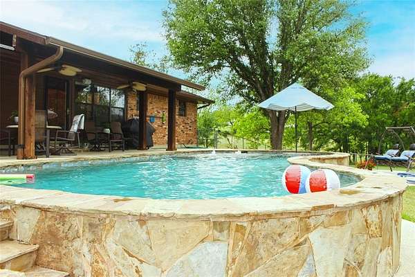 3.39 Acres of Land with Home for Sale in Clifton, Texas