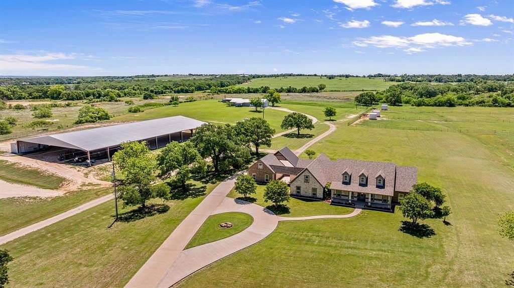24 Acres of Land with Home for Sale in Dublin, Texas