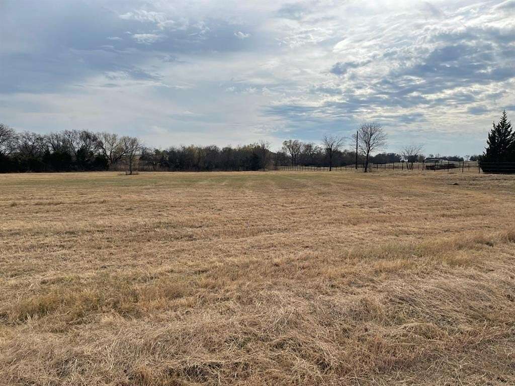 2.62 Acres of Residential Land for Sale in Sanger, Texas