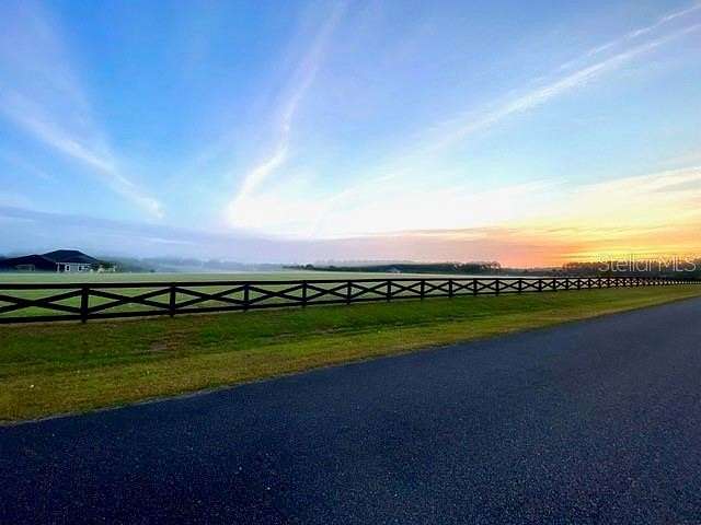 5 Acres of Land for Sale in Alachua, Florida