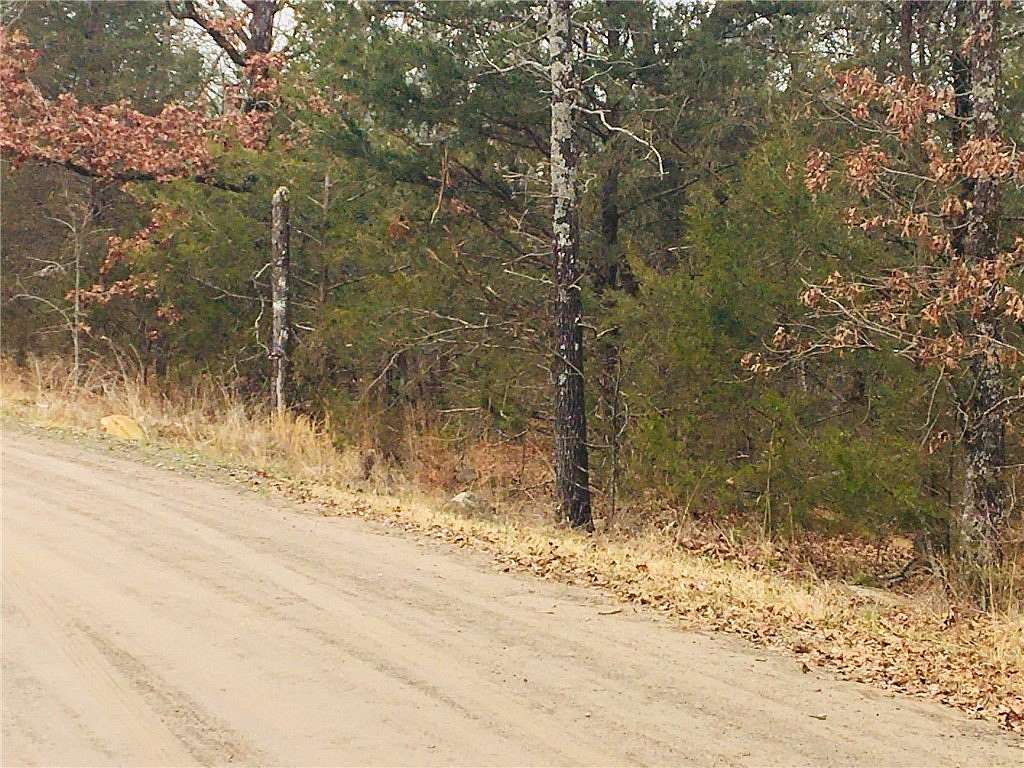 1.65 Acres of Land for Sale in London, Arkansas