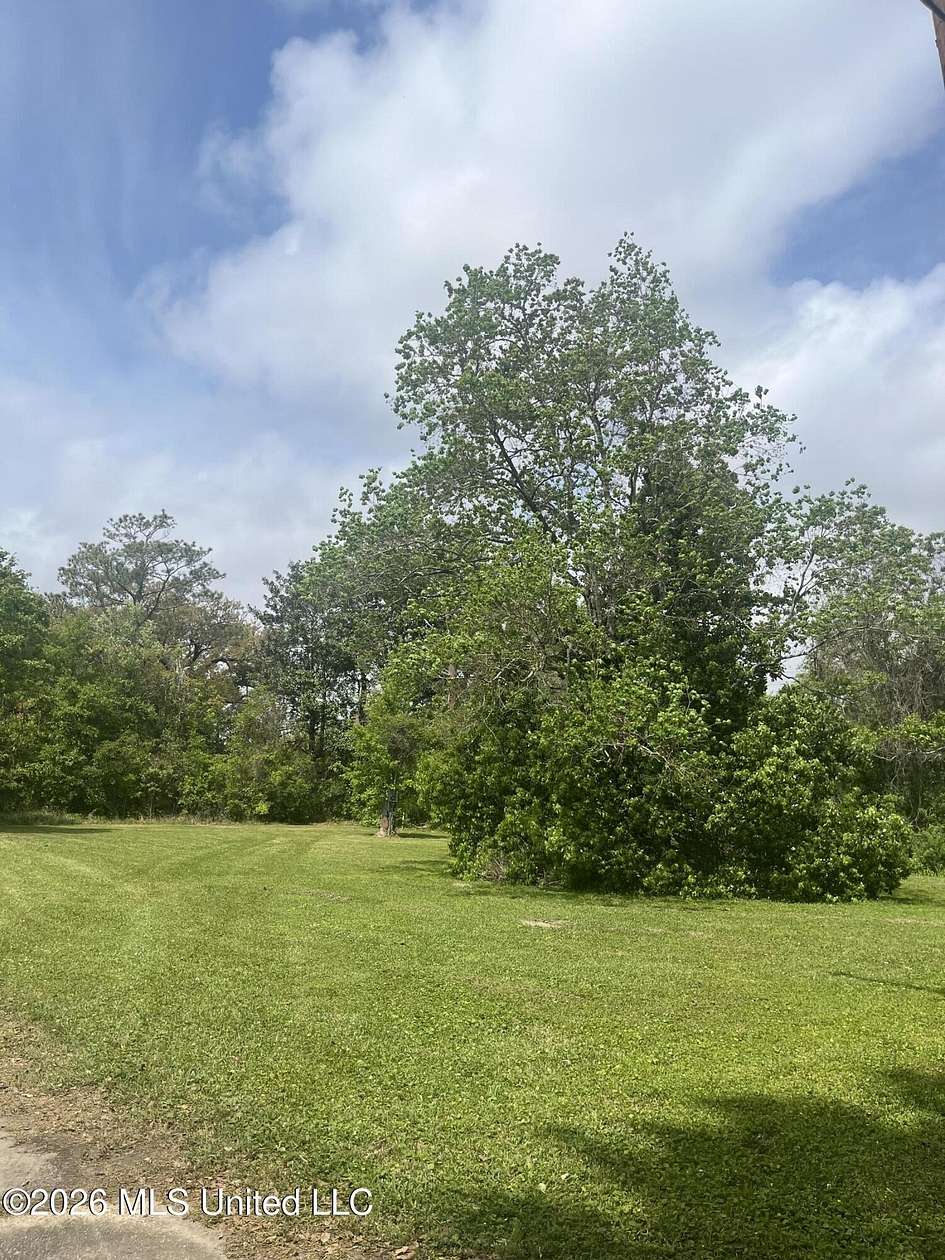 0.5 Acres of Residential Land for Sale in Pascagoula, Mississippi