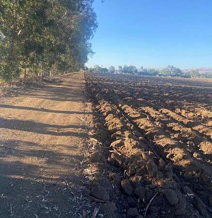 14.3 Acres of Commercial Land for Lease in Gilroy, California