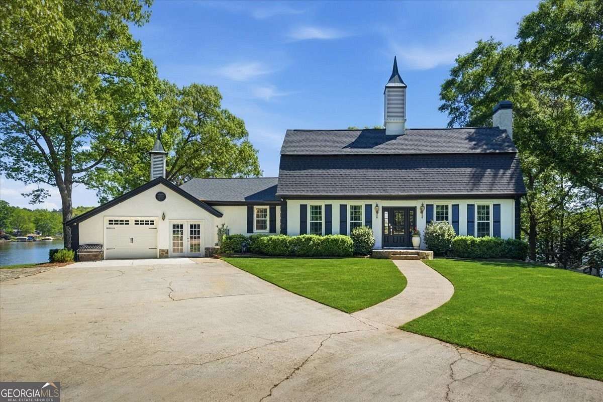 2.27 Acres of Land with Home for Sale in Jackson, Georgia