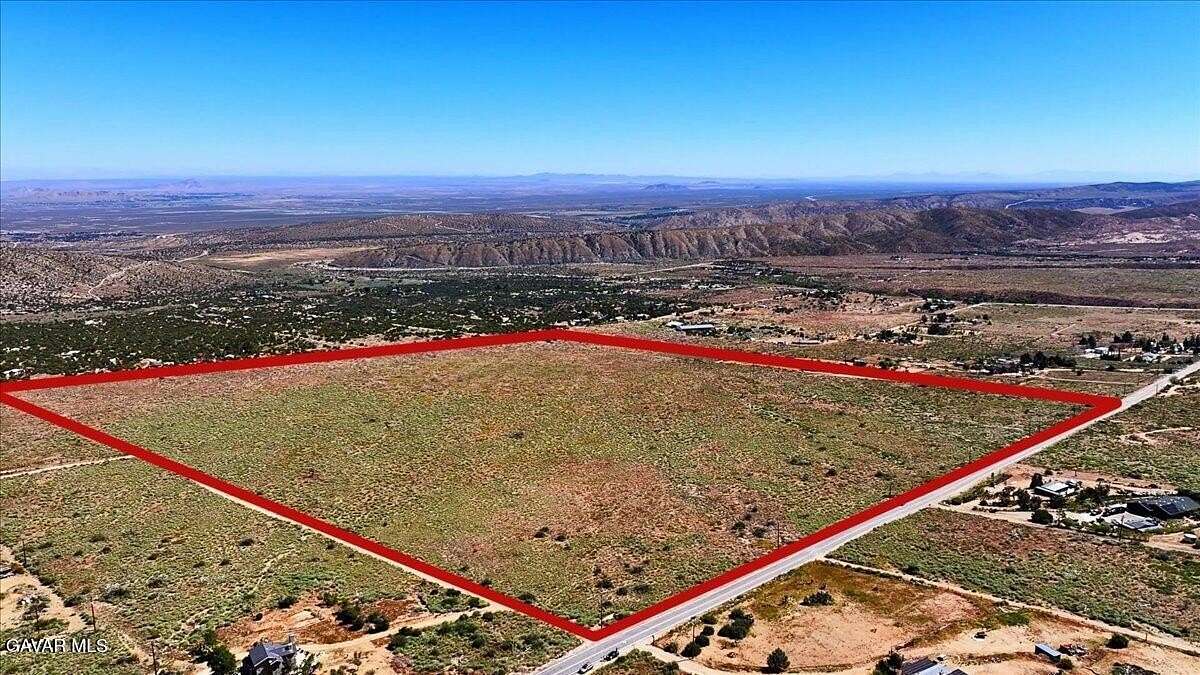 119 Acres of Land for Sale in Juniper Hills, California