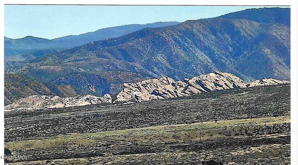 119 Acres of Land for Sale in Juniper Hills, California