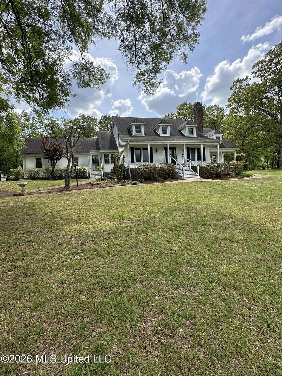 16 Acres of Land with Home for Sale in Southaven, Mississippi