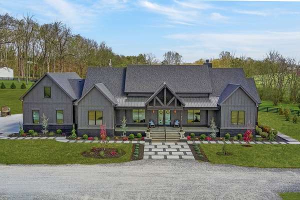 5.3 Acres of Land with Home for Sale in Chapel Hill, Tennessee