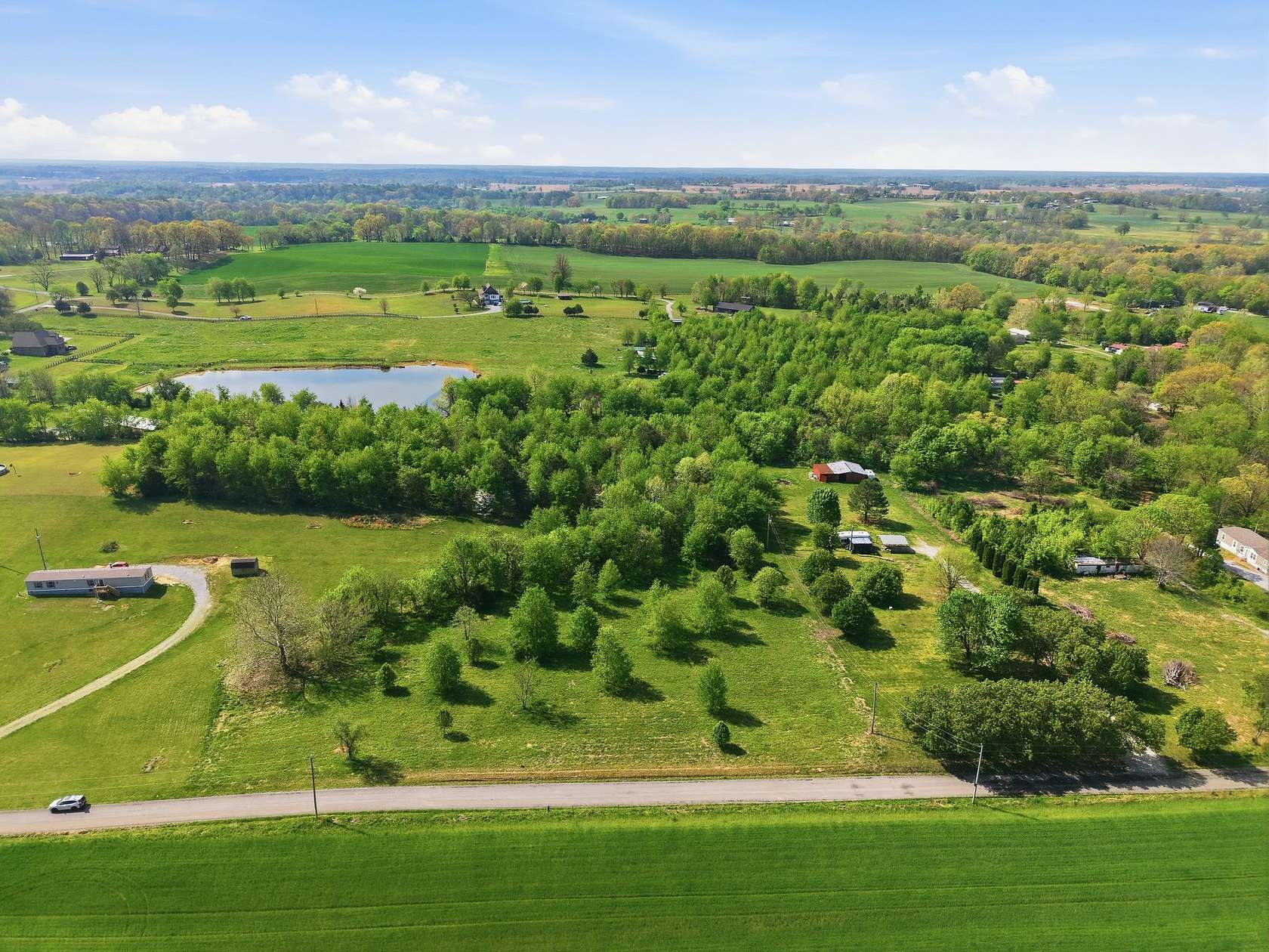 2 Acres of Residential Land for Sale in Springfield, Tennessee