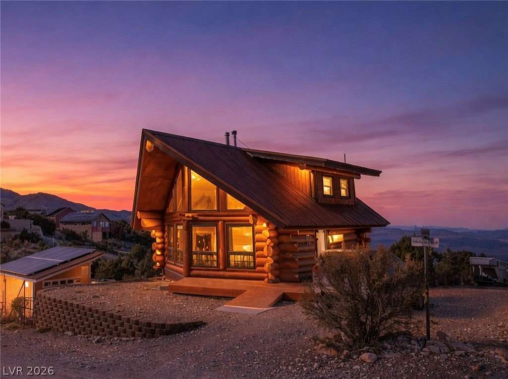 0.97 Acres of Land with Home for Sale in Las Vegas, Nevada