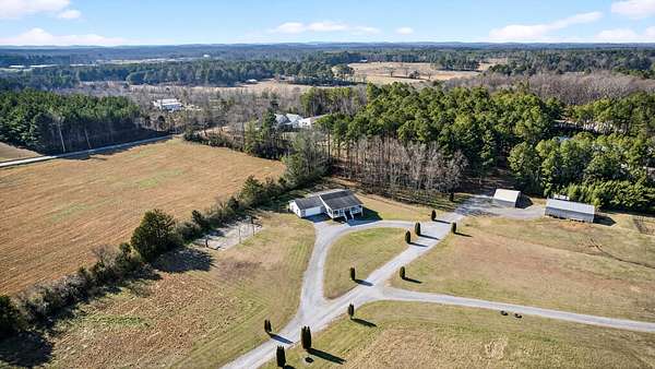 25.8 Acres of Improved Mixed-Use Land for Sale in Oldfort, Tennessee
