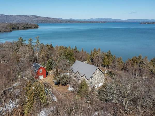 10.1 Acres of Land with Home for Sale in Ferrisburgh, Vermont