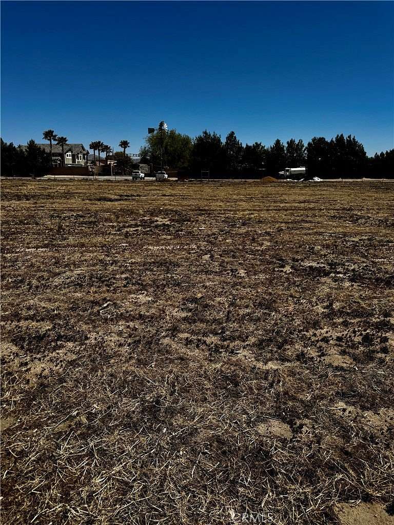 0.09 Acres of Residential Land for Sale in Apple Valley, California