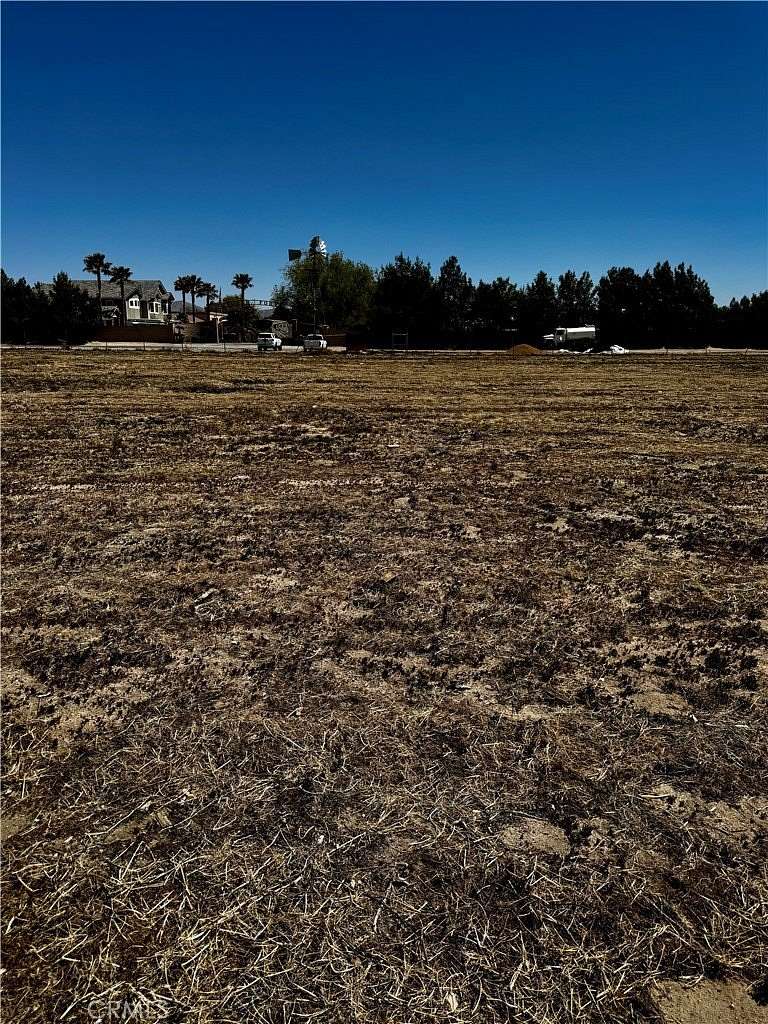 0.09 Acres of Residential Land for Sale in Apple Valley, California