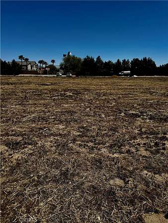 0.09 Acres of Residential Land for Sale in Apple Valley, California