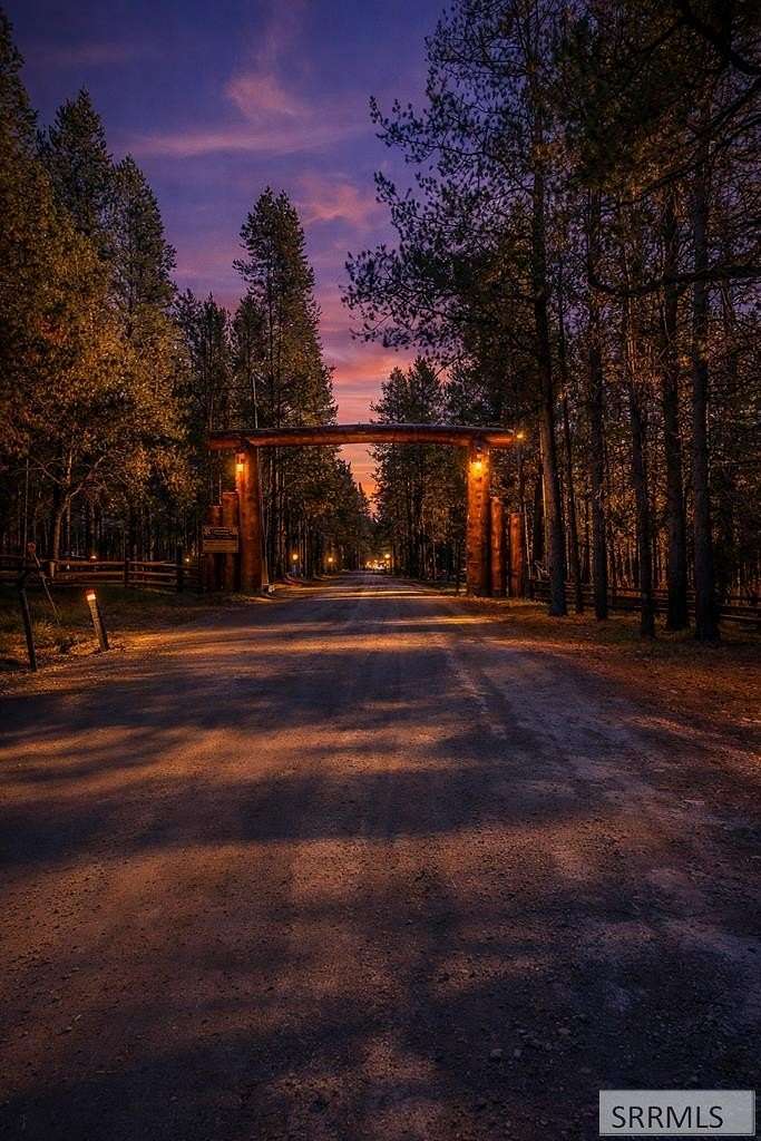 2 Acres of Residential Land for Sale in Ashton, Idaho