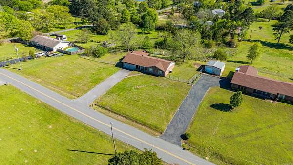 1.66 Acres of Land with Home for Sale in Hot Springs, Arkansas