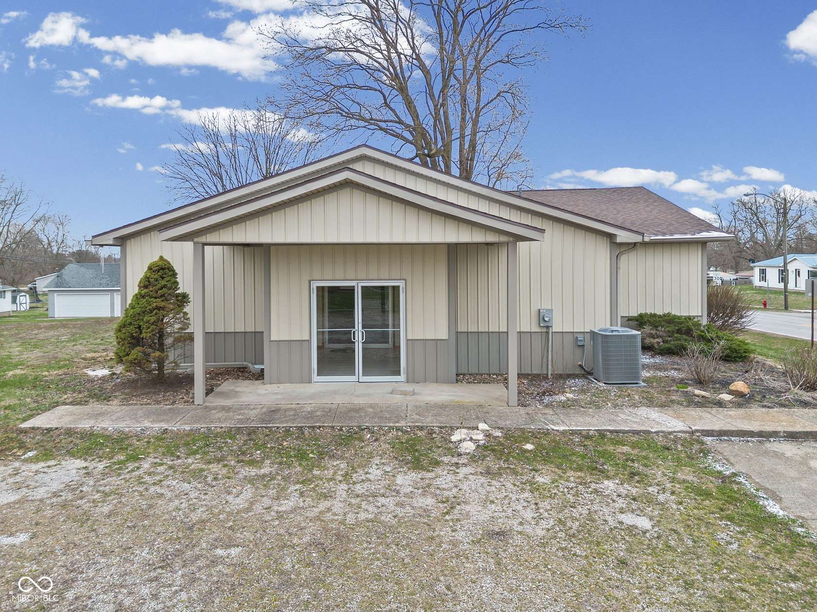 66 Acres of Improved Land for Sale in West Lebanon, Indiana