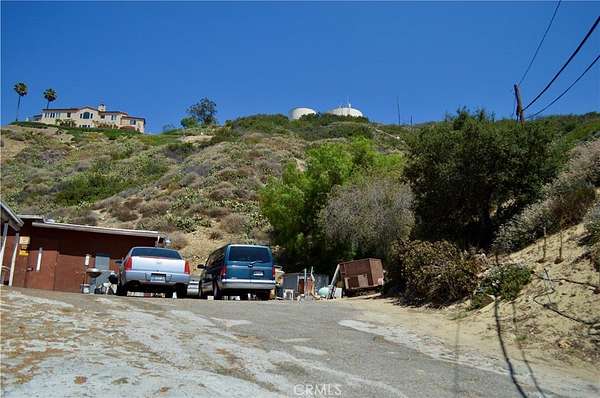 1 Acre of Residential Land for Sale in Camarillo, California