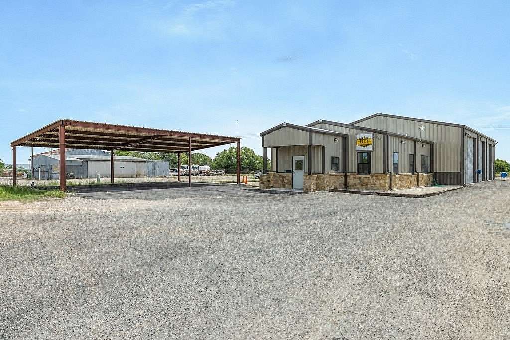 11.8 Acres of Improved Mixed-Use Land for Sale in Giddings, Texas