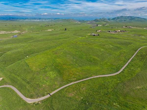 5 Acres of Residential Land for Sale in Clovis, California