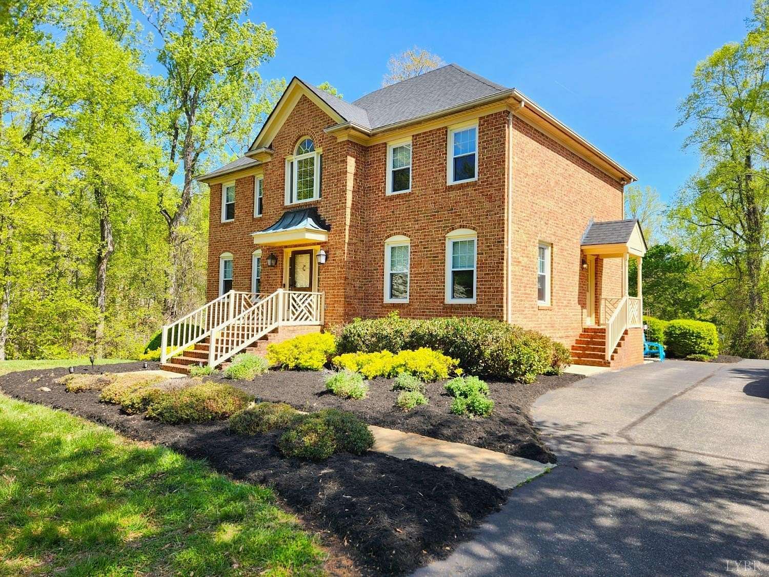 1.58 Acres of Land with Home for Sale in Lynchburg, Virginia