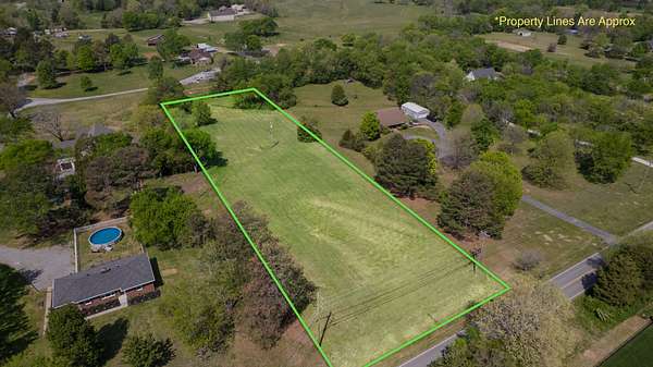 2.5 Acres of Residential Land for Sale in Lebanon, Tennessee