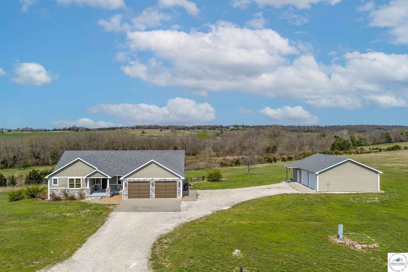 11.4 Acres of Land with Home for Sale in Warsaw, Missouri