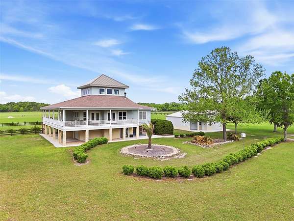 10 Acres of Land with Home for Sale in Fort White, Florida