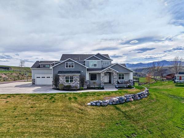 4 Acres of Land with Home for Sale in Inkom, Idaho