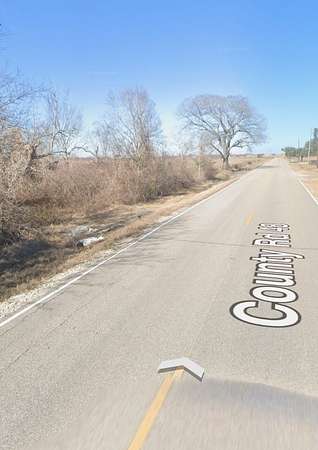 10 Acres of Land for Sale in Danbury, Texas