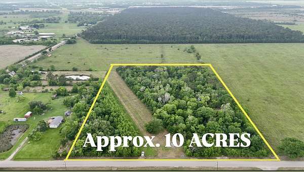 10 Acres of Residential Land for Sale in Danbury, Texas