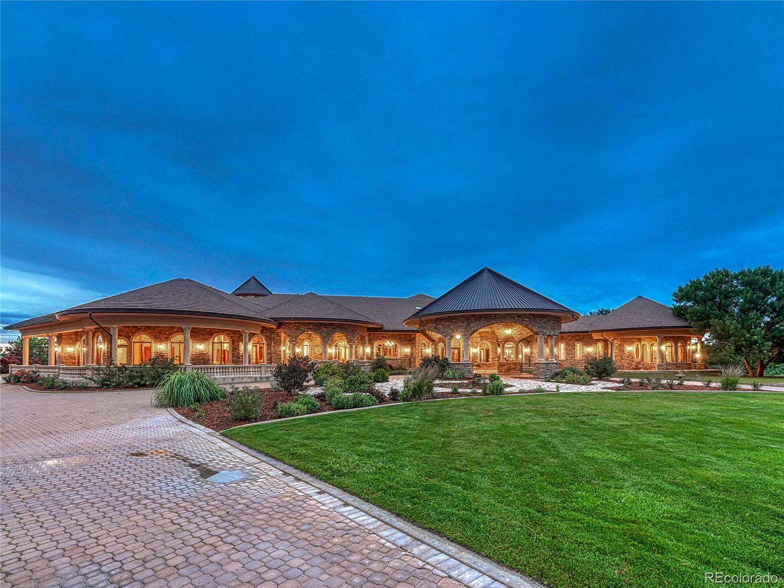 9 Acres of Land with Home for Sale in Pueblo, Colorado