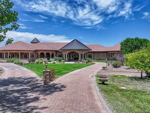 9 Acres of Land with Home for Sale in Pueblo, Colorado