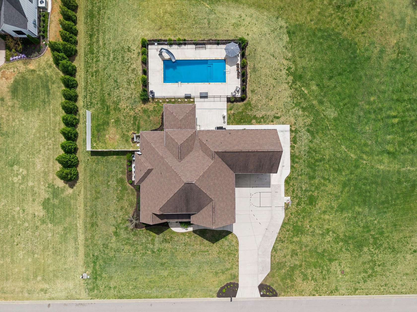 2.1 Acres of Land with Home for Sale in Murfreesboro, Tennessee