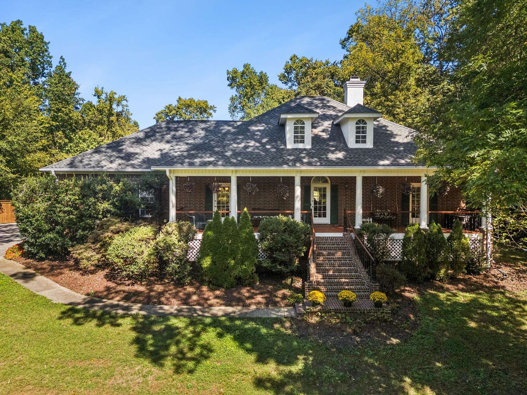 3.39 Acres of Land with Home for Sale in Franklin, Tennessee