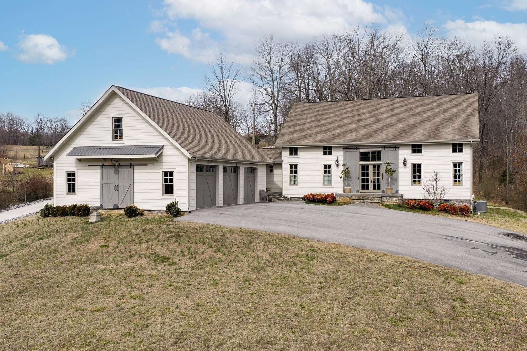 9.7 Acres of Land with Home for Sale in Dickson, Tennessee