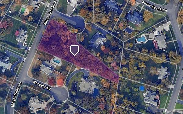1.1 Acres of Residential Land for Sale in East Patchogue, New York