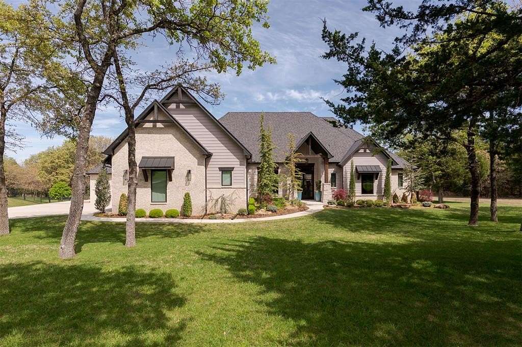 2 Acres of Land with Home for Sale in Edmond, Oklahoma