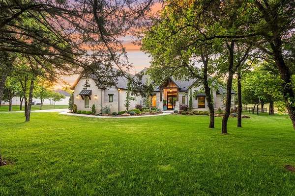 2 Acres of Land with Home for Sale in Edmond, Oklahoma