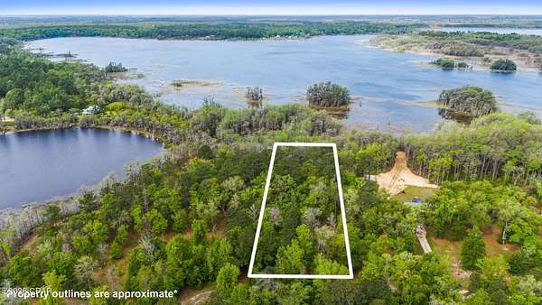 1.58 Acres of Residential Land for Sale in Chipley, Florida