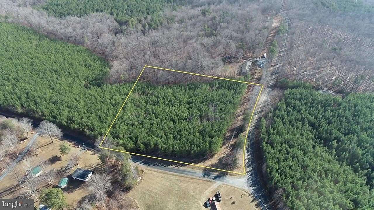 4 Acres of Residential Land for Sale in Arvonia, Virginia