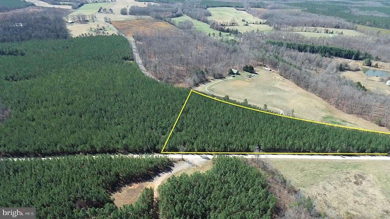 8.79 Acres of Residential Land for Sale in Dillwyn, Virginia