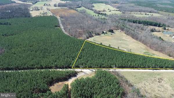 8.79 Acres of Residential Land for Sale in Dillwyn, Virginia