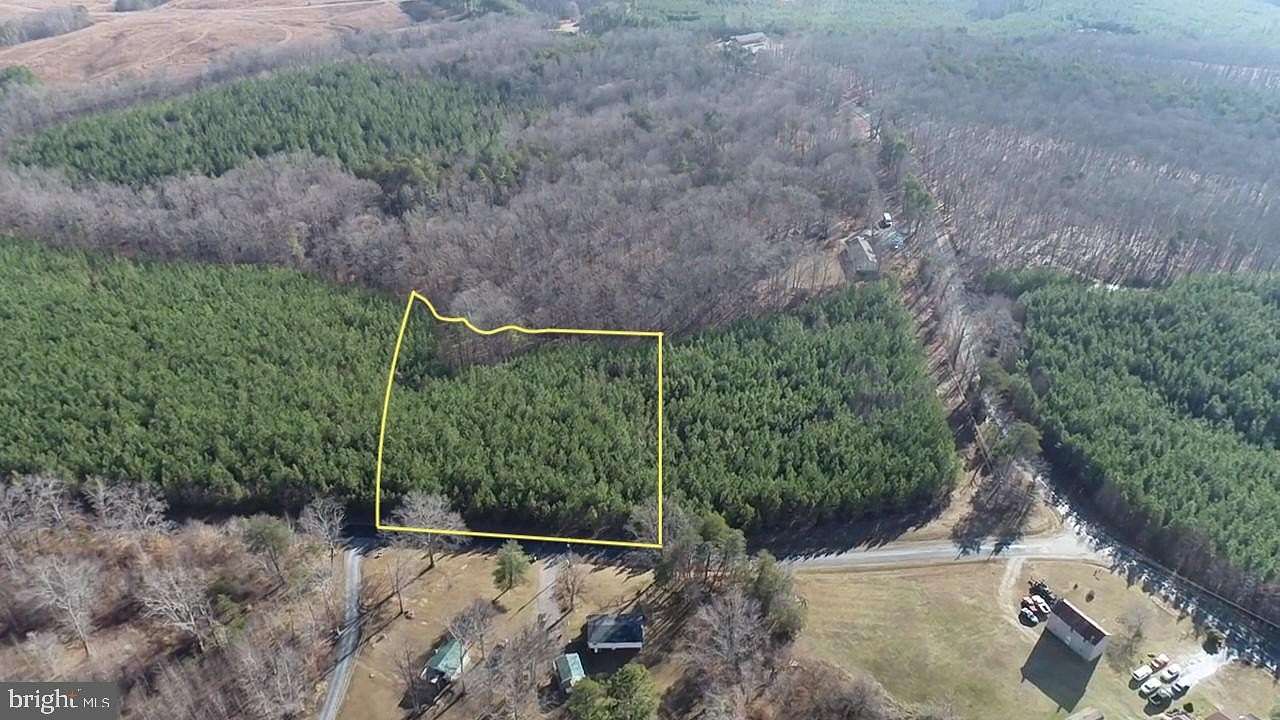 4 Acres of Residential Land for Sale in Arvonia, Virginia